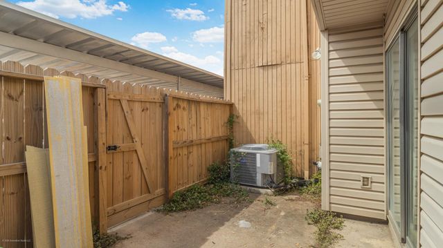 7859 Green Lawn Drive 7859, Houston, TX 77088