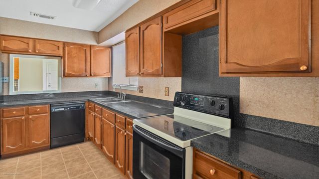 7859 Green Lawn Drive 7859, Houston, TX 77088