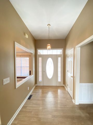 215 Falcon Dr, Manchester, TN 37355