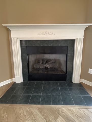 215 Falcon Dr, Manchester, TN 37355