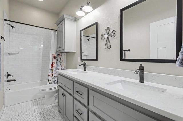 8421 NW 134th Street, Oklahoma City, OK 73142