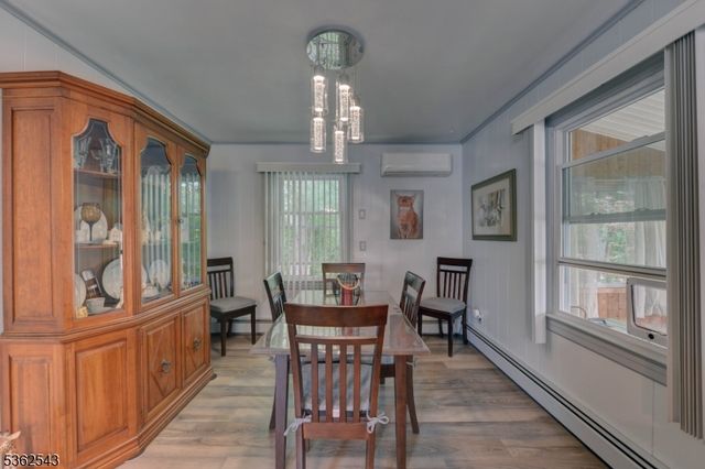 21 Bartholdi Ave, Wanaque Boro, NJ 07420