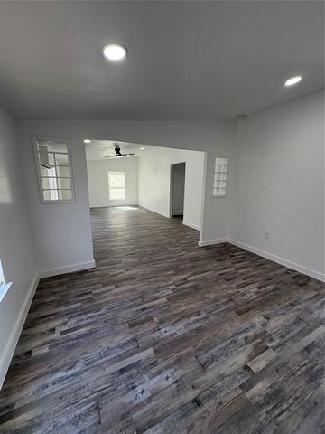 2359 Road 5731, Cleveland, TX 77327