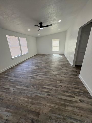 2359 Road 5731, Cleveland, TX 77327