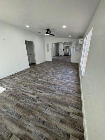 2359 Road 5731, Cleveland, TX 77327