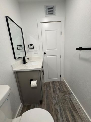 2359 Road 5731, Cleveland, TX 77327