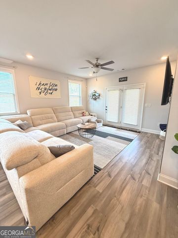 5493 Rosewood Place, Fairburn, GA 30213