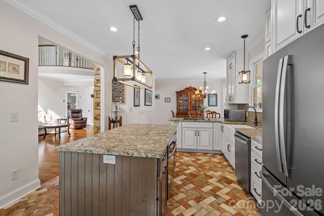 9 Whispering Meadows Drive, Fairview, NC 28730