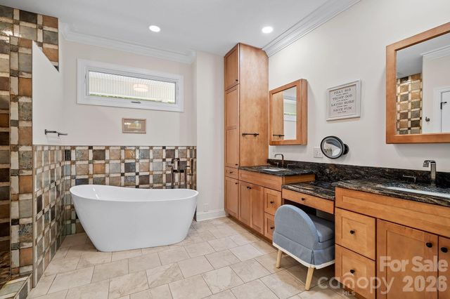 9 Whispering Meadows Drive, Fairview, NC 28730