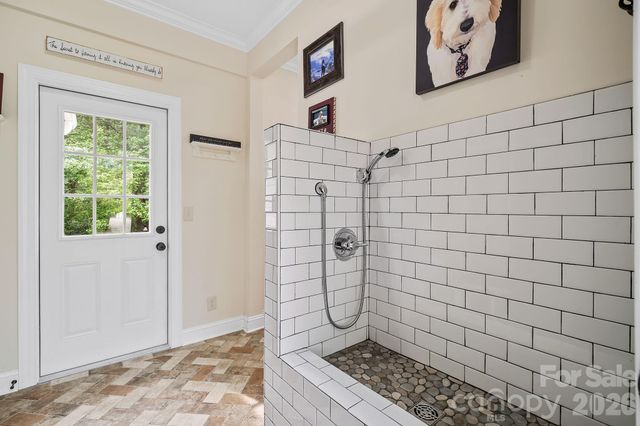 9 Whispering Meadows Drive, Fairview, NC 28730