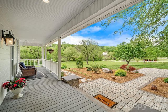 9 Whispering Meadows Drive, Fairview, NC 28730