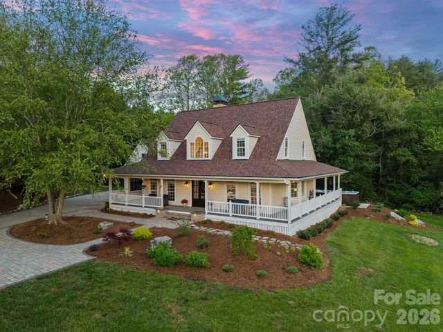 9 Whispering Meadows Drive, Fairview, NC 28730