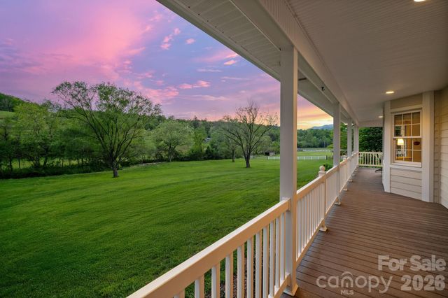 9 Whispering Meadows Drive, Fairview, NC 28730