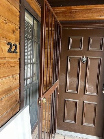 10912 Gulf Freeway 22, Houston, TX 77034