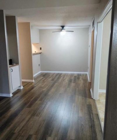10912 Gulf Freeway 22, Houston, TX 77034
