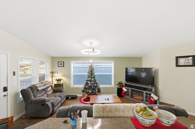 989 YUCCA DR, Taylorsville, UT 84123