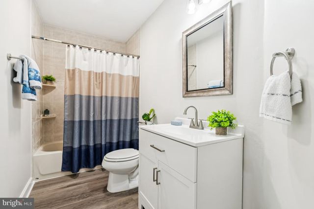 2216 BROMLEY CT, Woodstock, MD 21163