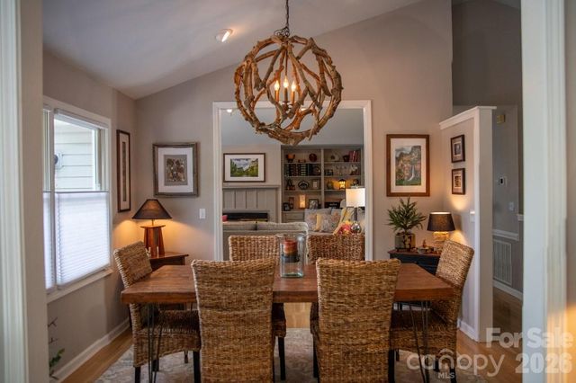 36 Lynx Drive, Black Mountain, NC 28711