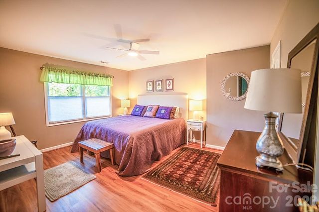 36 Lynx Drive, Black Mountain, NC 28711
