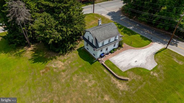 31 OLD STATE RD, Berwyn, PA 19312