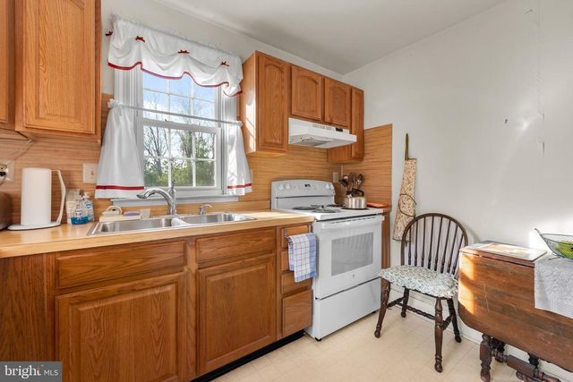 31 OLD STATE RD, Berwyn, PA 19312