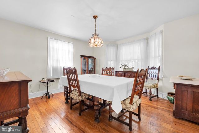 31 OLD STATE RD, Berwyn, PA 19312