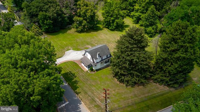 31 OLD STATE RD, Berwyn, PA 19312