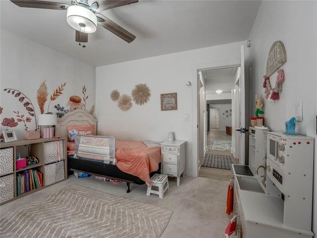 2221 W College Avenue, Guthrie, OK 73044
