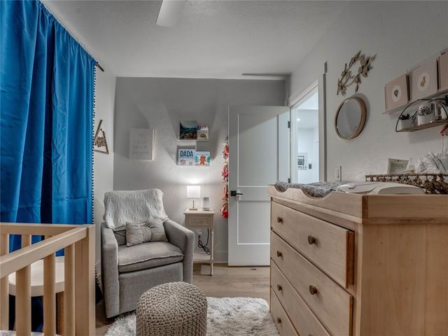 2221 W College Avenue, Guthrie, OK 73044