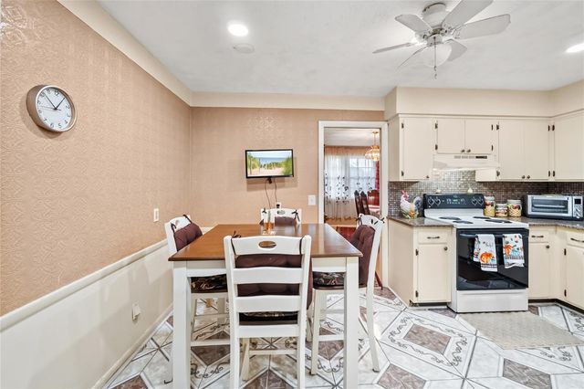 8557 VERMANTH ROAD, Jacksonville, FL 32211