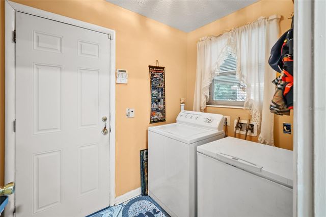 8557 VERMANTH ROAD, Jacksonville, FL 32211