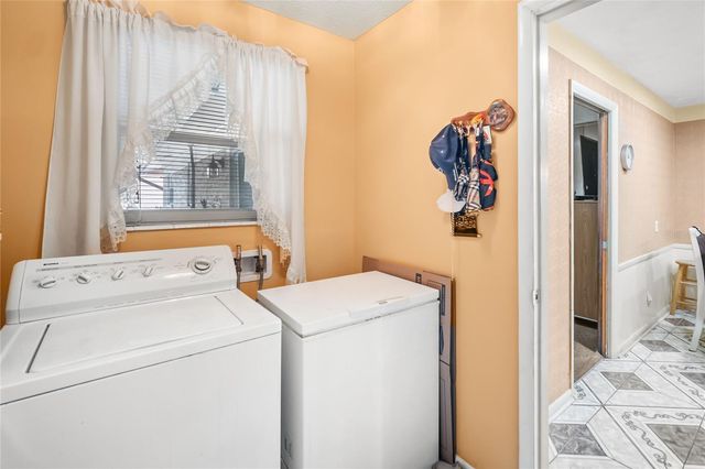 8557 VERMANTH ROAD, Jacksonville, FL 32211