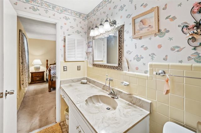 8557 VERMANTH ROAD, Jacksonville, FL 32211