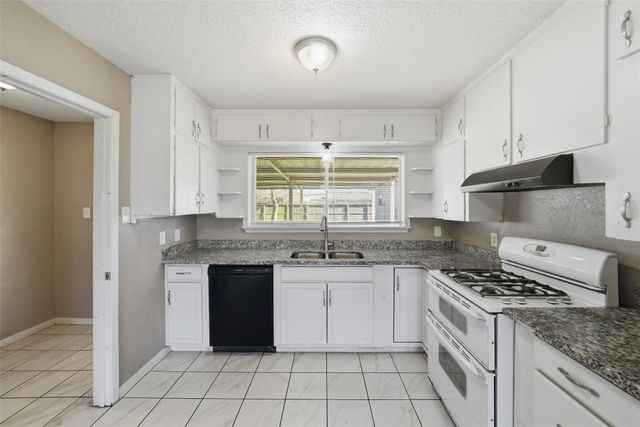 10507 Seaford Drive, Houston, TX 77089