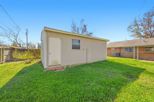 10507 Seaford Drive, Houston, TX 77089