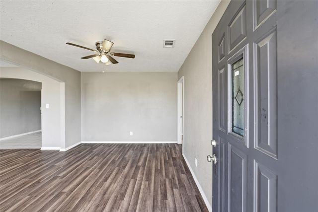 10507 Seaford Drive, Houston, TX 77089