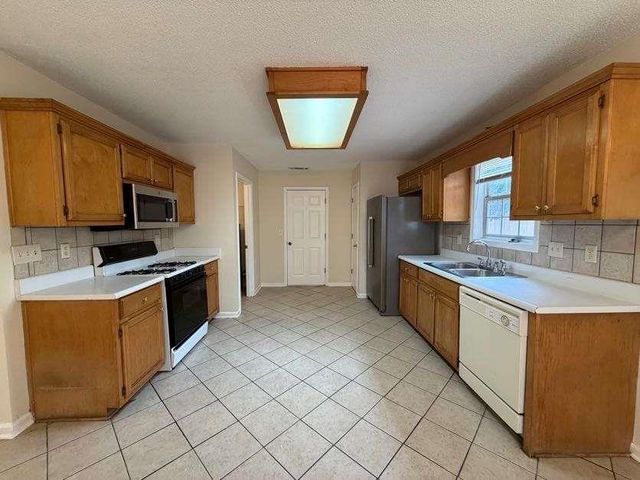 414 Saddle Shoal Trail, Lawrenceville, GA 30046