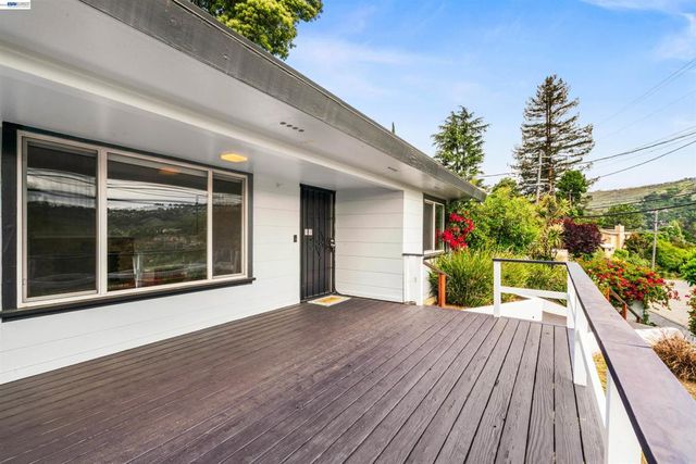 8019 Sterling Dr., Oakland, CA 94605