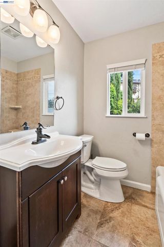 8019 Sterling Dr., Oakland, CA 94605