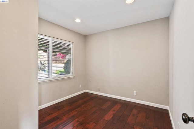 8019 Sterling Dr., Oakland, CA 94605
