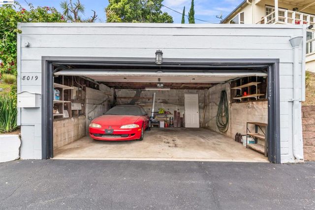 8019 Sterling Dr., Oakland, CA 94605
