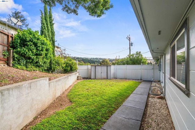 8019 Sterling Dr., Oakland, CA 94605