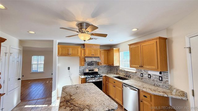 8195 Hwy 82 A, Tahlequah, OK 74464