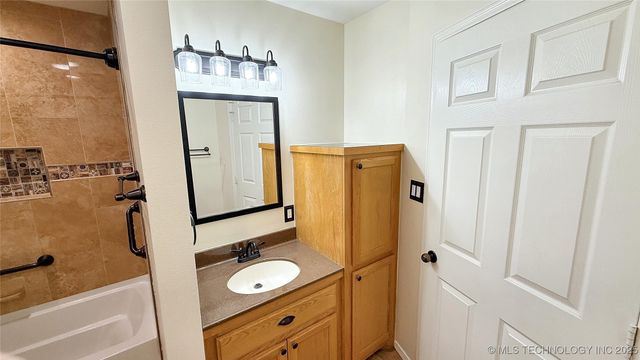 8195 Hwy 82 A, Tahlequah, OK 74464