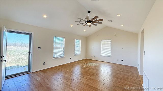 8195 Hwy 82 A, Tahlequah, OK 74464