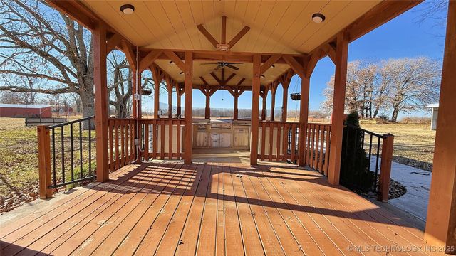 8195 Hwy 82 A, Tahlequah, OK 74464