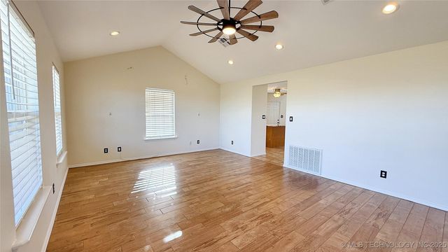 8195 Hwy 82 A, Tahlequah, OK 74464