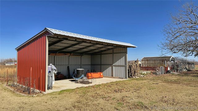 8195 Hwy 82 A, Tahlequah, OK 74464
