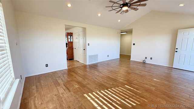 8195 Hwy 82 A, Tahlequah, OK 74464