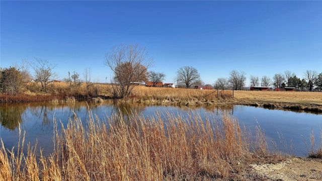 8195 Hwy 82 A, Tahlequah, OK 74464